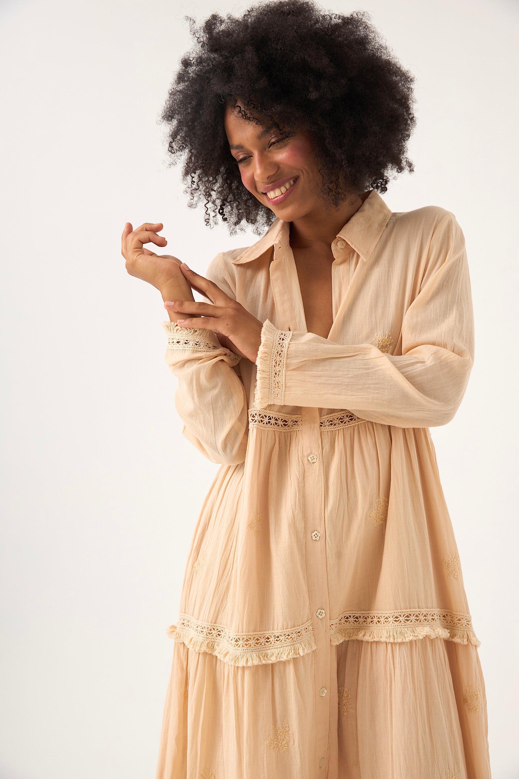 Chicosoleil Selena robe longue beige sève coton brodée
