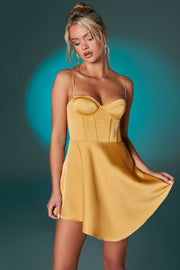 Oh Polly Tinsley Robe Dorée Satin Corset Asymétrique