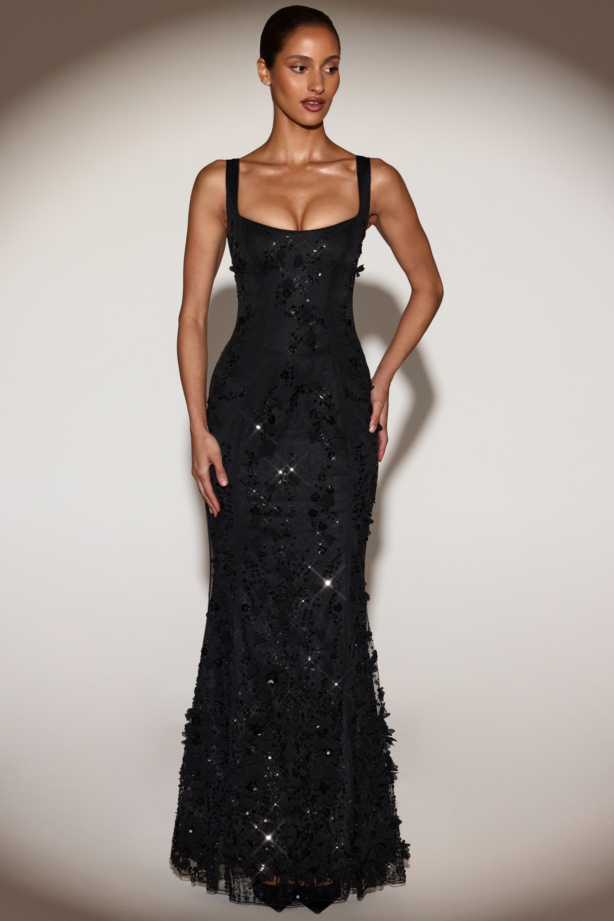 Oh Polly Embellished Vasanta robe corset noire sequins