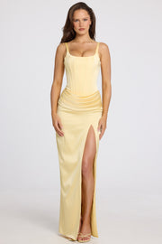 Oh Polly Marleigh robe maxi jaune beurre satin fente