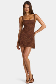 Oh Polly Annisa robe mini dentelle marron cocoa stretch
