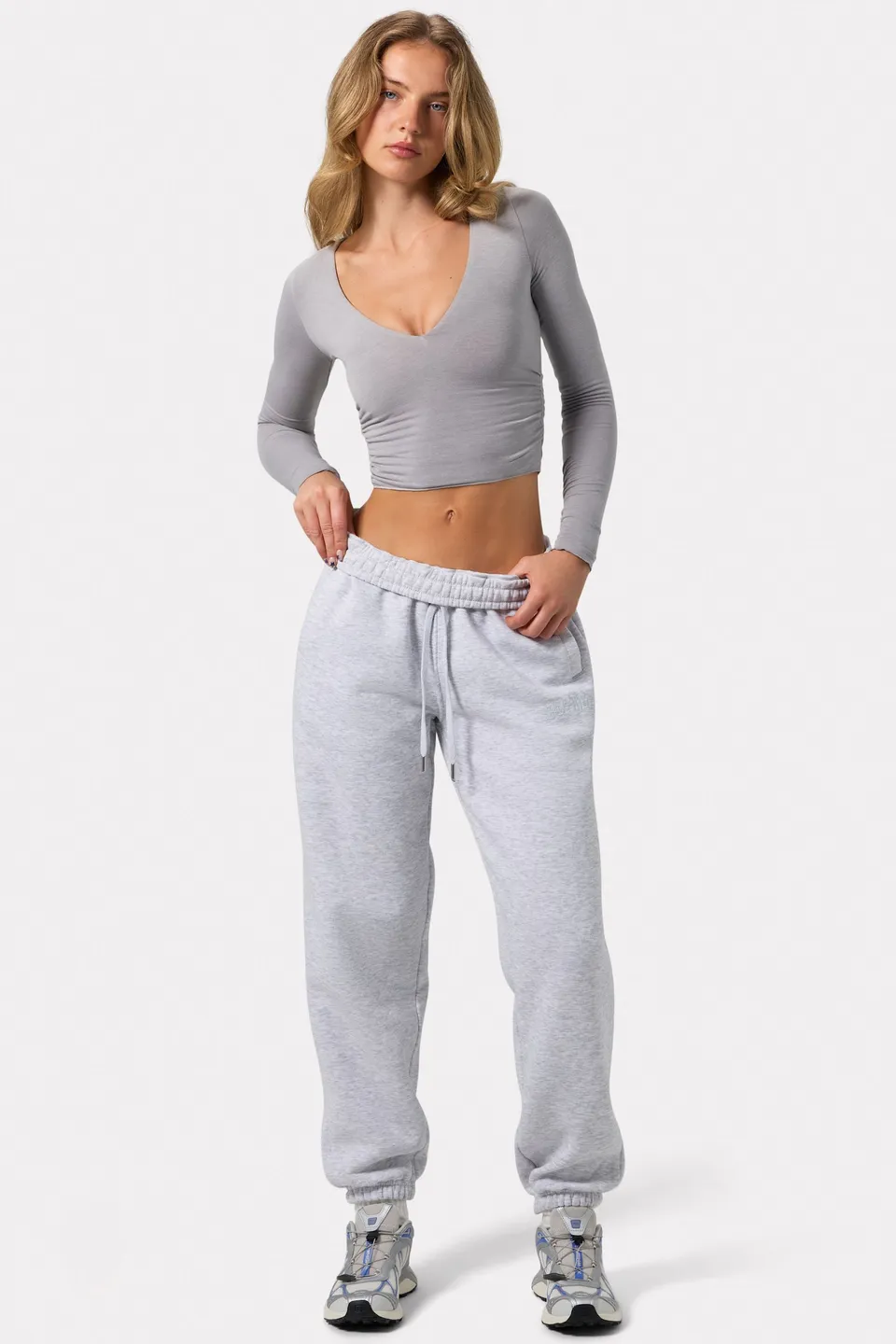 Oh Polly Tops Ruched Crop Top haut crop gris manches longues