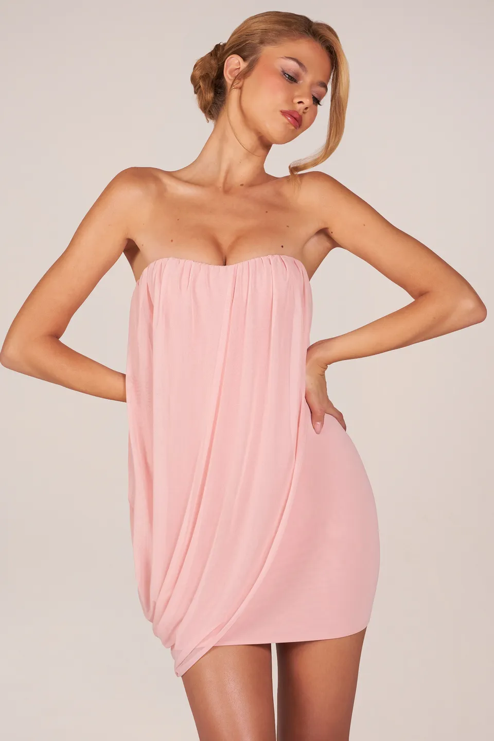 Oh Polly Dresses Alessandra Mini Robe Blush Pink Drapée