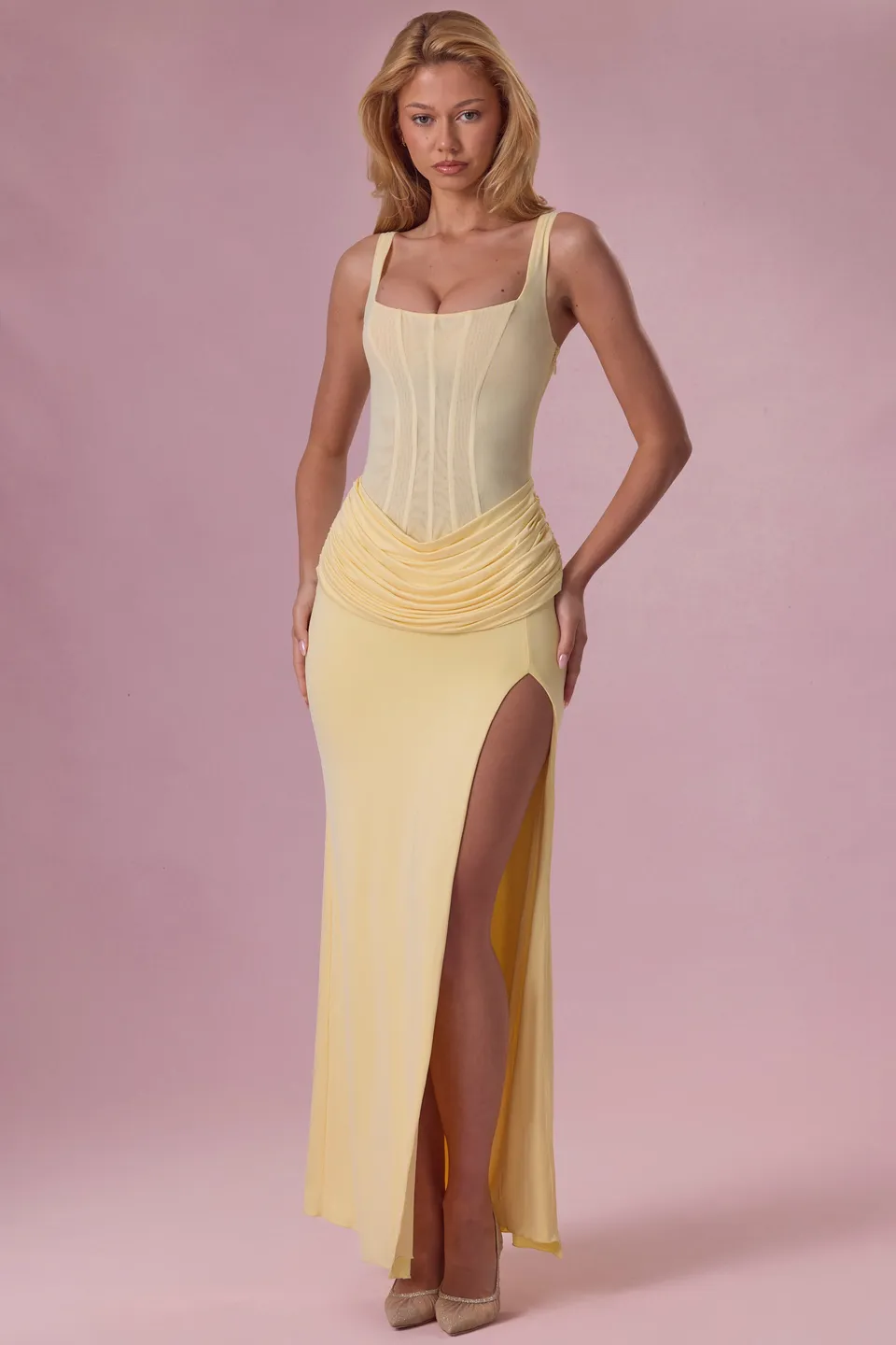 Oh Polly Rosina robe longue corset beurre fente cuisse