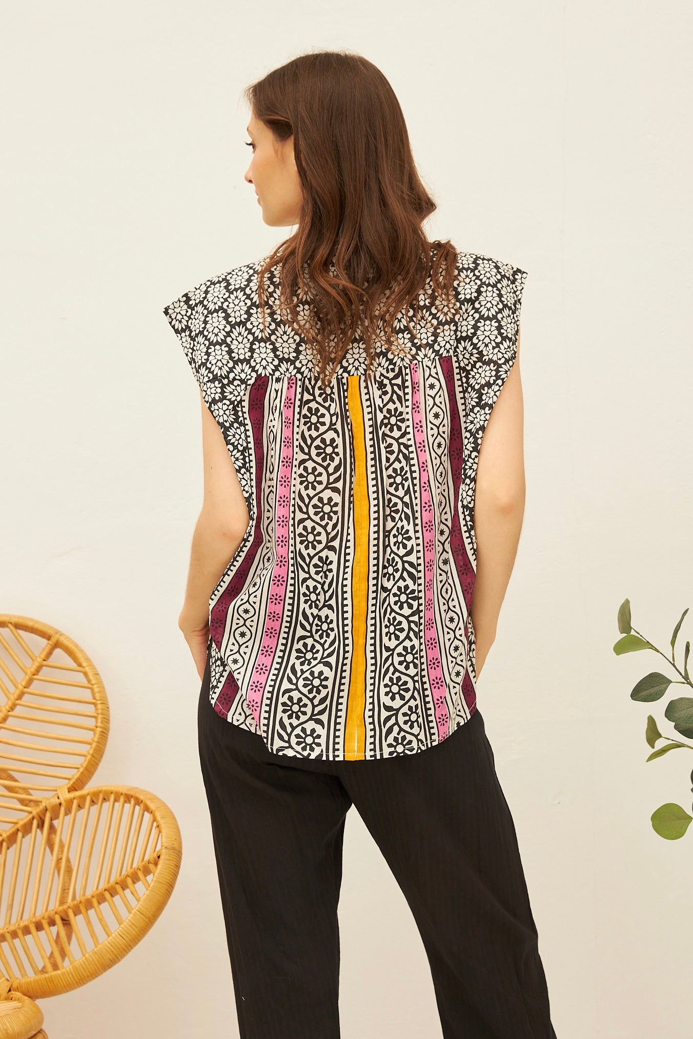 Chicosoleil Marty top noir Batik of Love 100% coton
