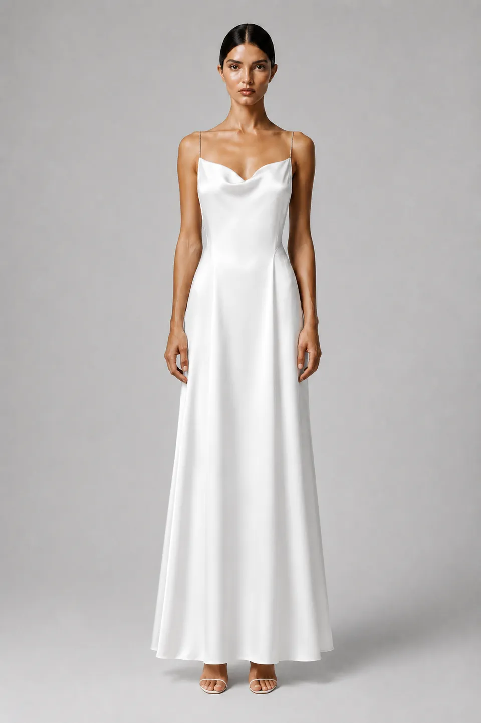 The Ethiquette Jenna robe longue blanche satin de soie Swarovski