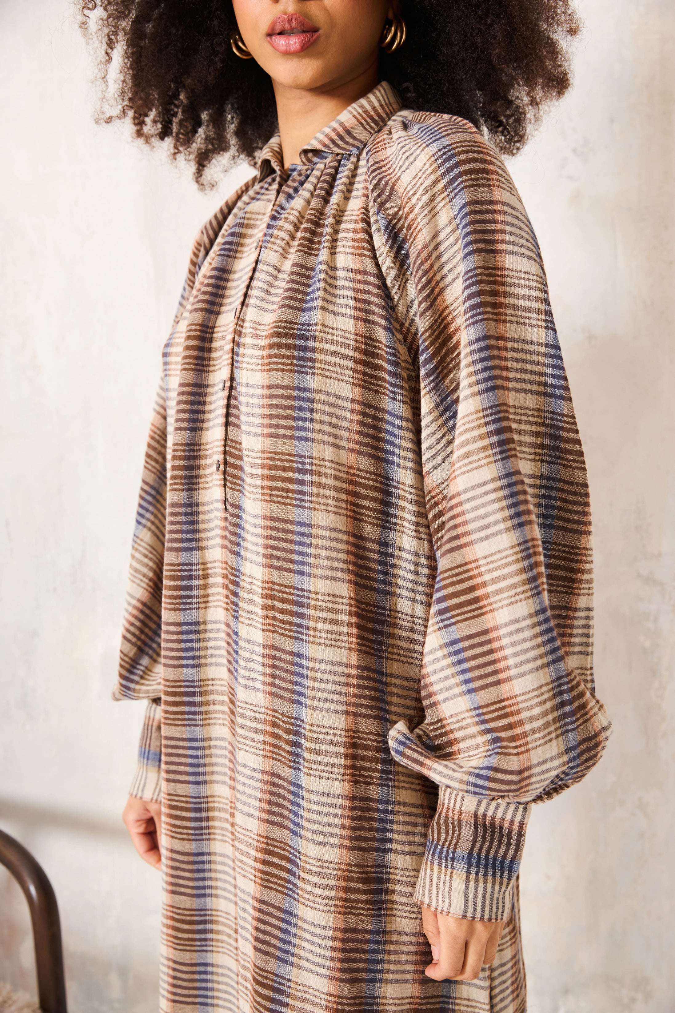 Chicosoleil Robes Nayati robe beige rayée coton main