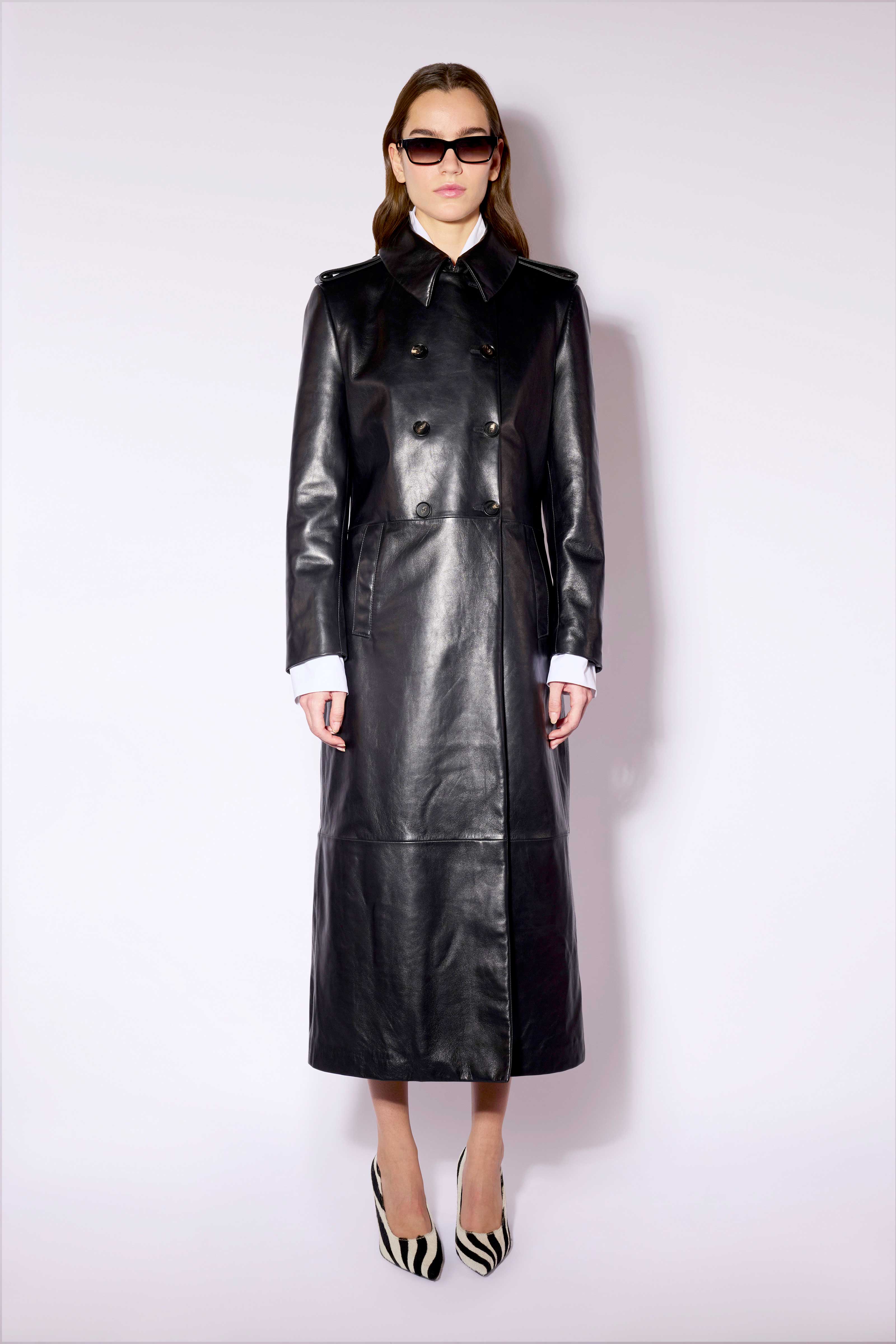 Liviana Conti Wallace F6WX30 manteau cuir noir croisé