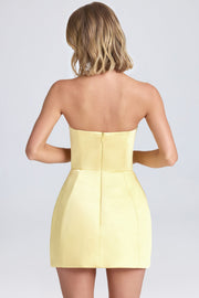 Oh Polly Haisley Mini robe bustier jaune satin