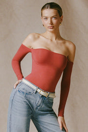 Oh Polly Bodysuits 12954 body rouge brique épaules nues