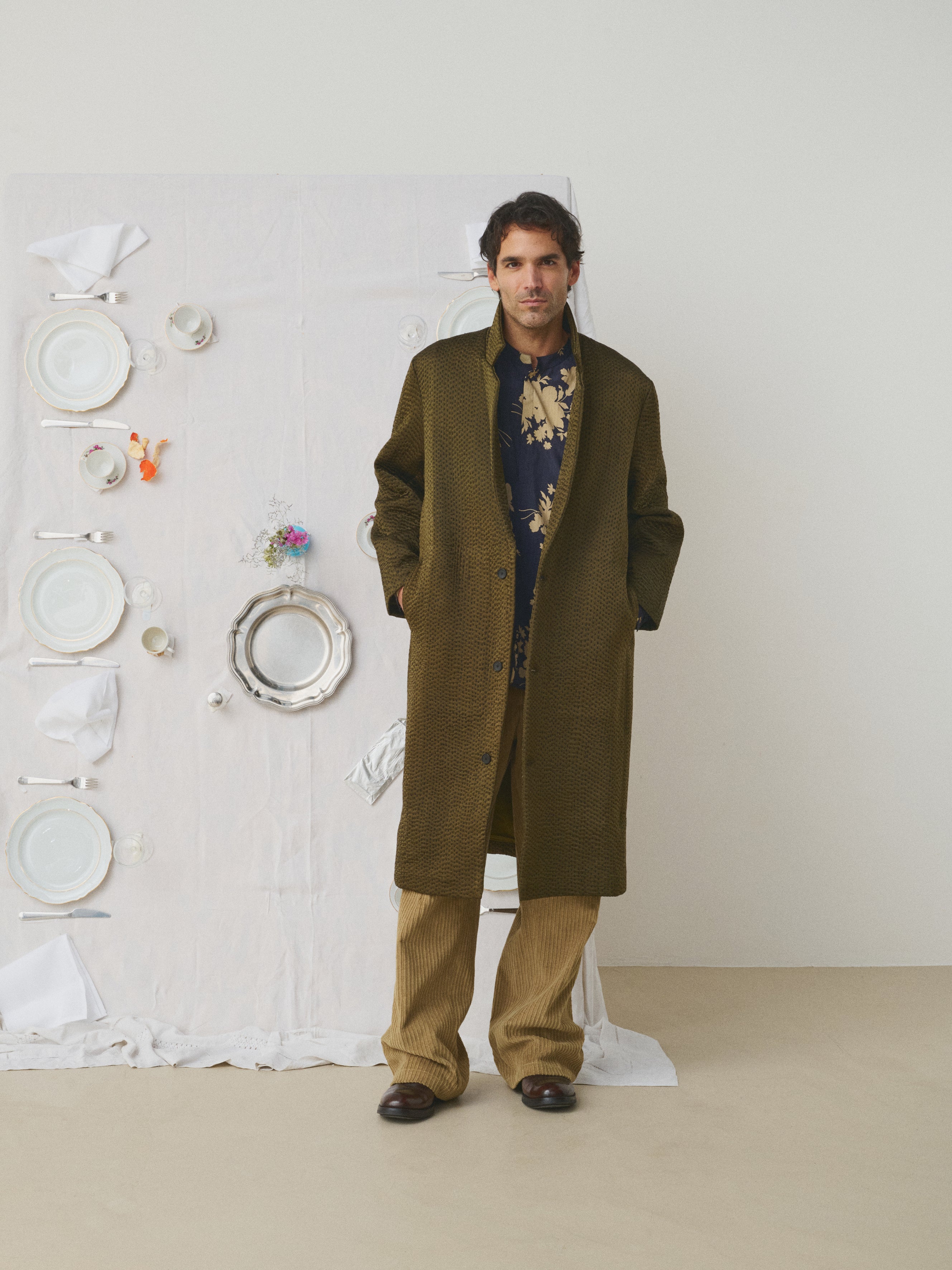 MII Mii à table Vinod Les Unis manteau homme uni