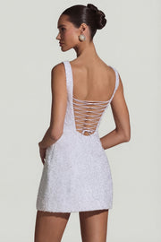 Oh Polly Dominique robe mini blanche satin perles nacre