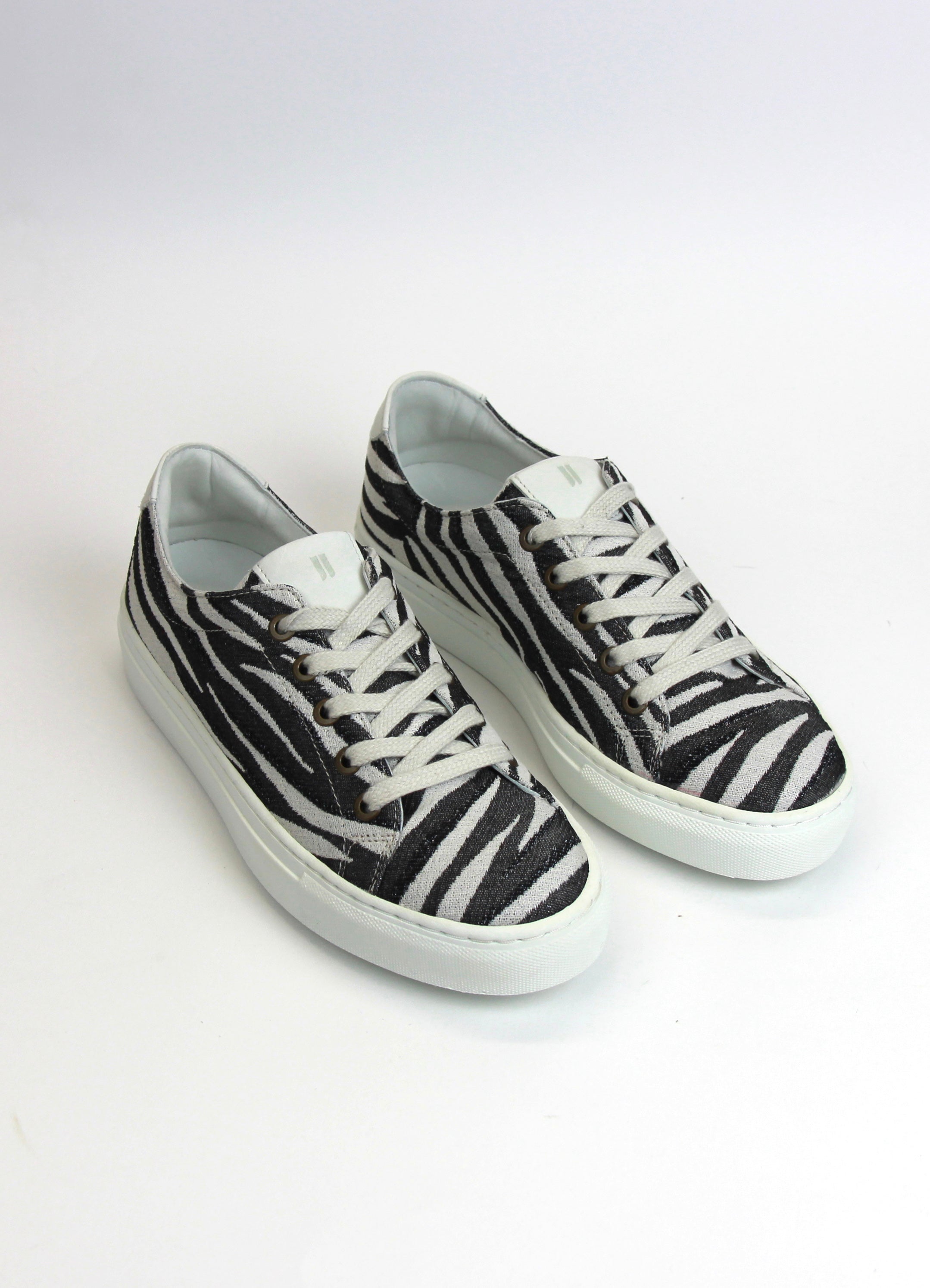 The Ethiquette Sneakers Zebra Jacquard 36-41
