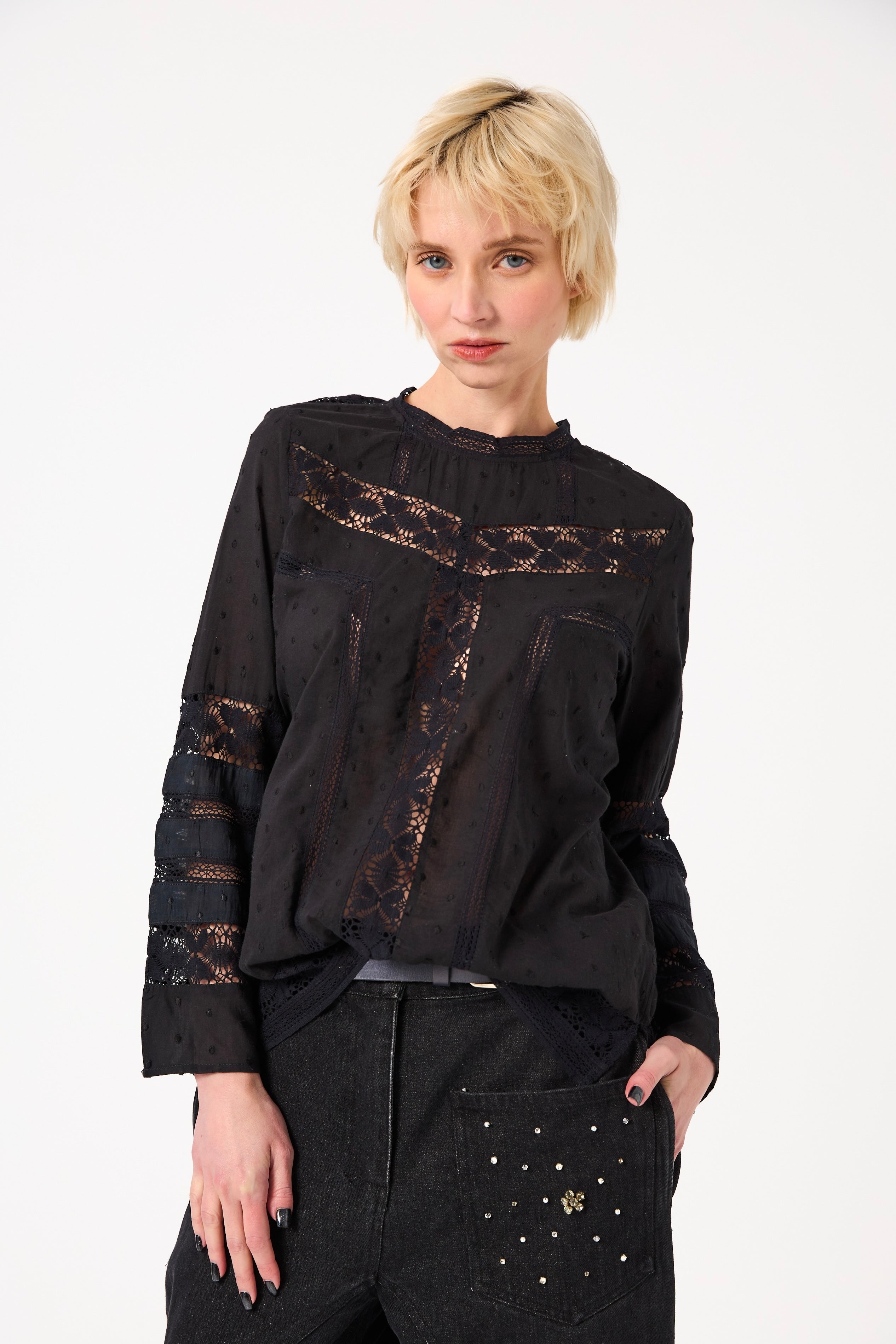 Chicosoleil Haru blouse coton noire dentelle manches 3/4