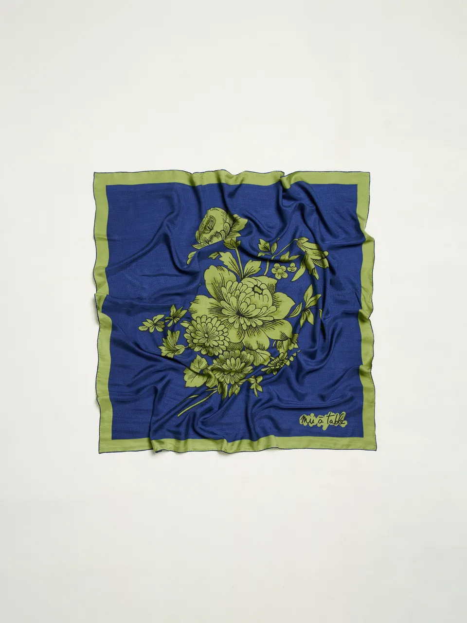 Mii Carré Soie 110 La Vaisselle foulard soie 110x110