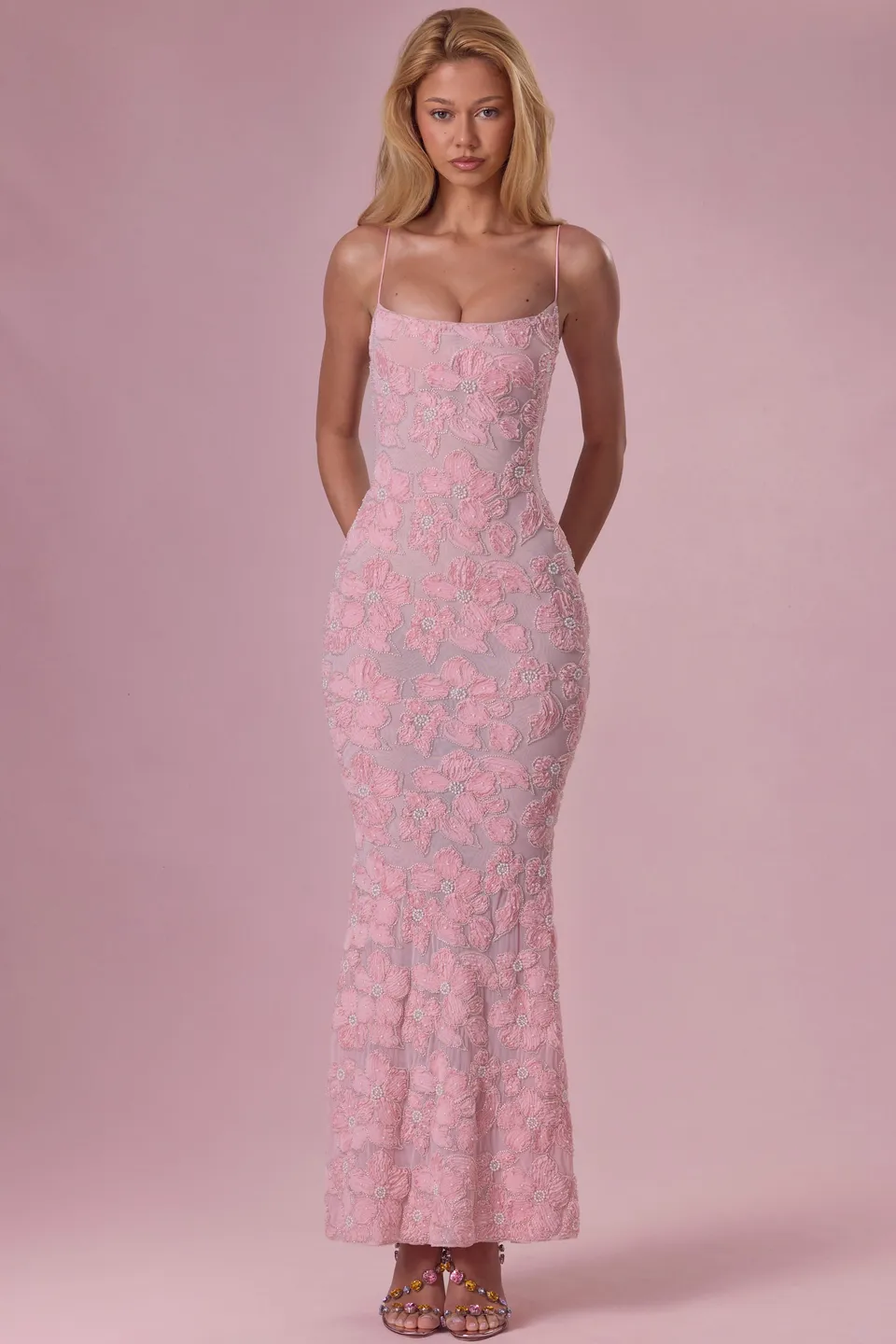 Oh Polly Valora robe maxi blush perles 3D col carré