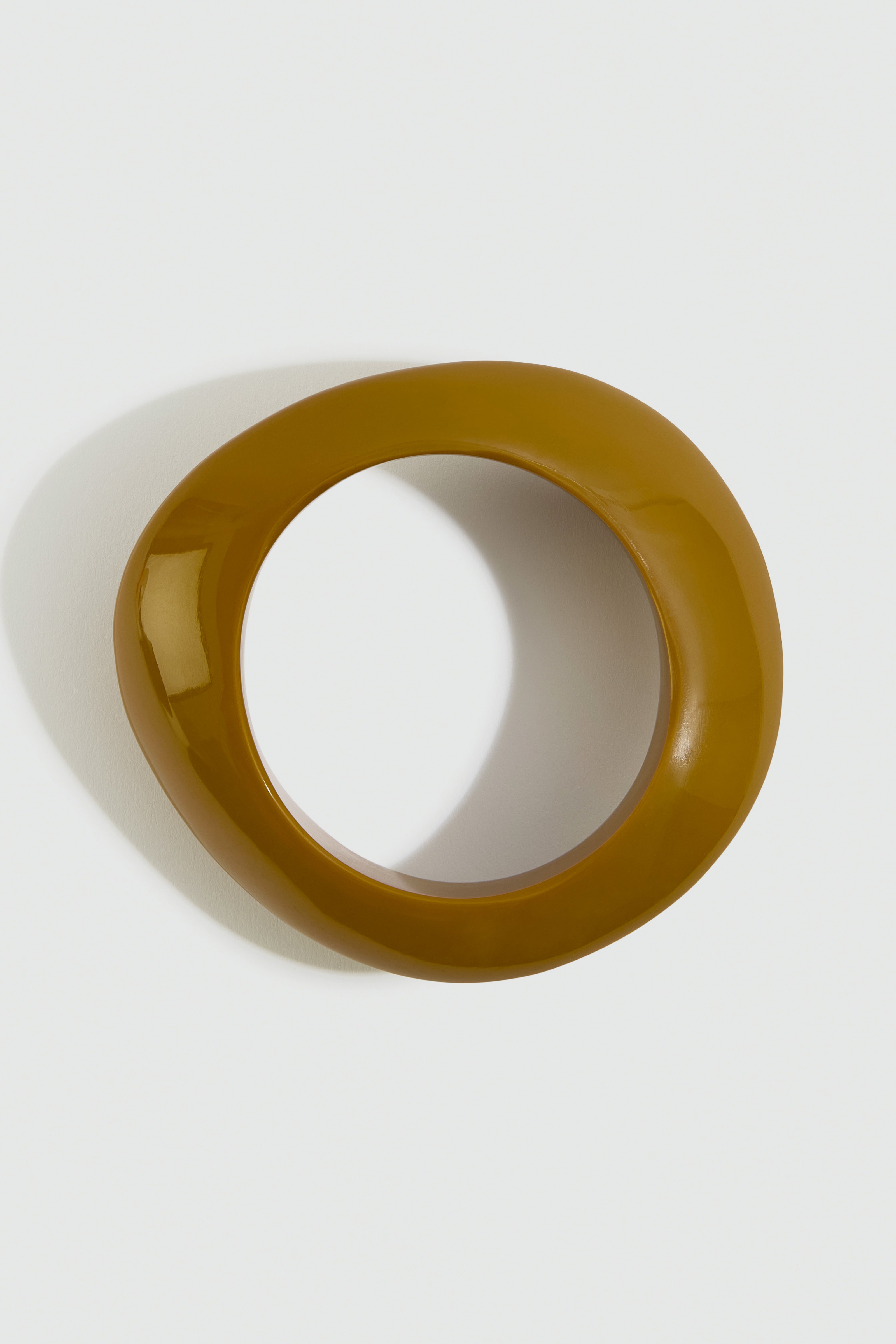 Liviana Conti Dorin bracelet résine ocre vague