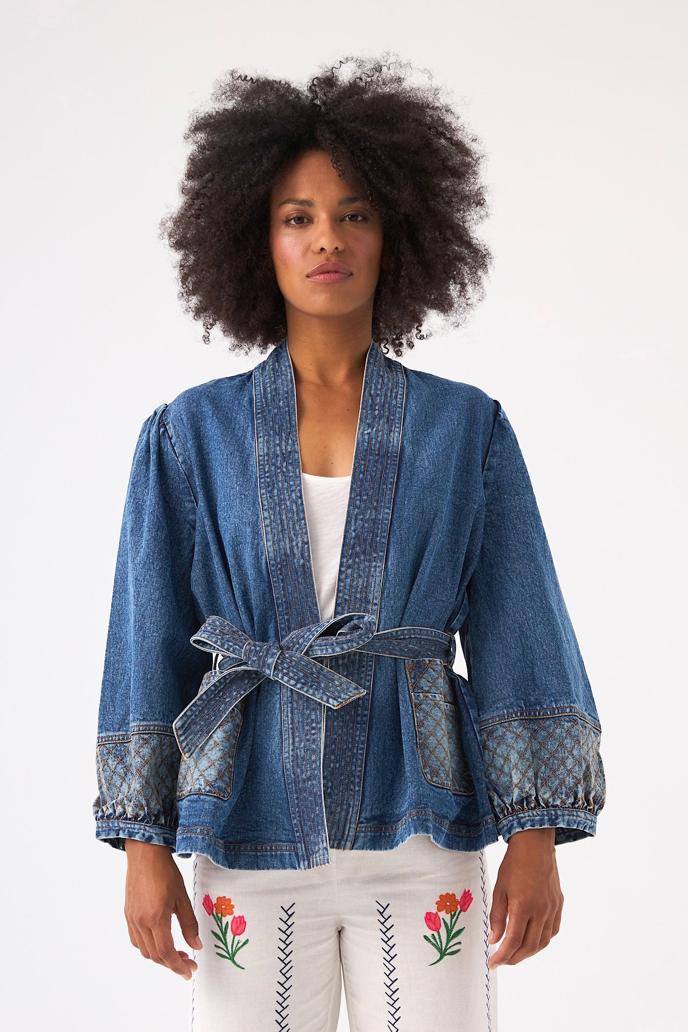 Chicosoleil Bowie veste kimono denim bleu ceinturée
