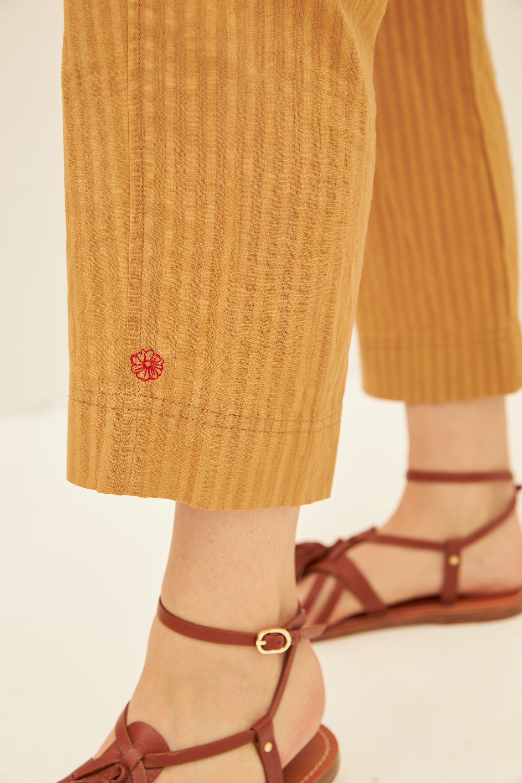 Chicosoleil Bonao pantalon coton beige poches