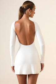 Oh Polly Brenna robe mini blanche dos ouvert modal