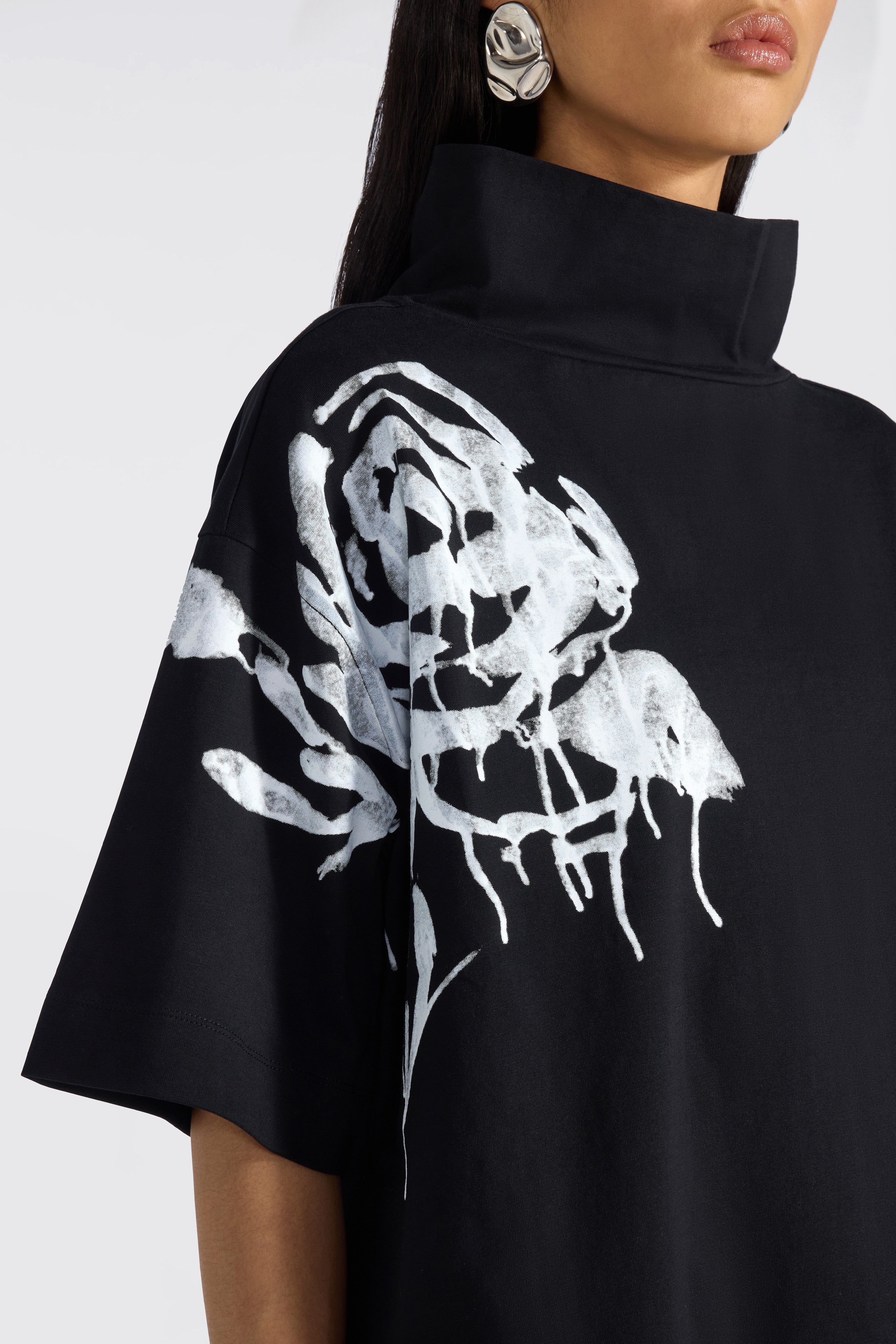Liviana Conti Kenna t-shirt noir coton col roulé