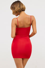 Oh Polly Aniela mini robe rouge jersey découpée roses
