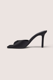 Oh Polly Gallie mules satin noires talon 8 cm