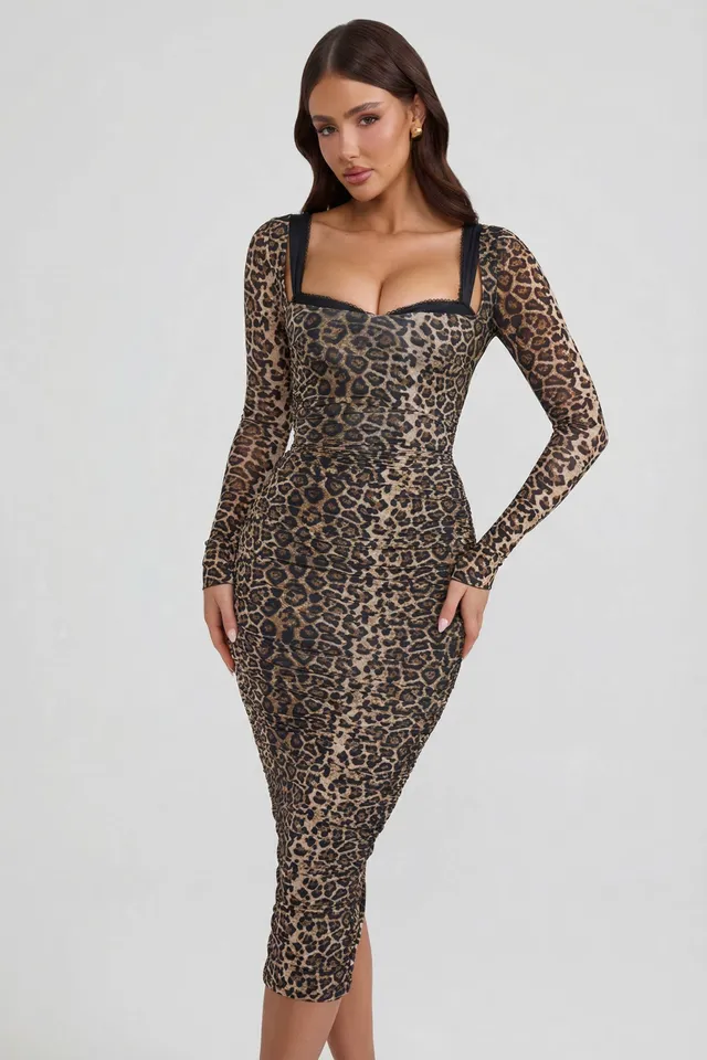 Oh Polly Dresses Deliana robe midaxi léopard ruchée manches longues