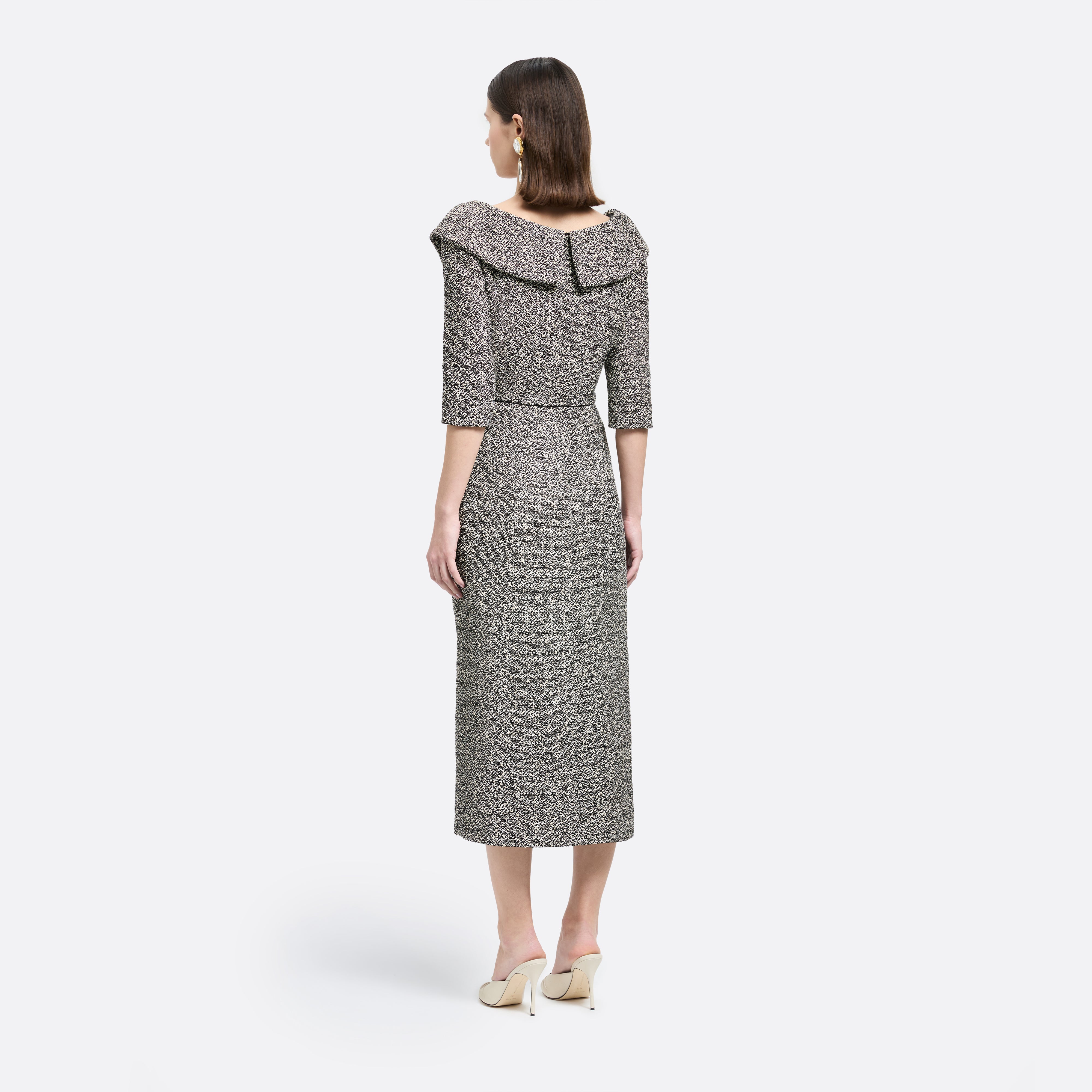 Alessandra Rich Sequin Tweed Off-Shoulder Midi Dress robe blanche 36