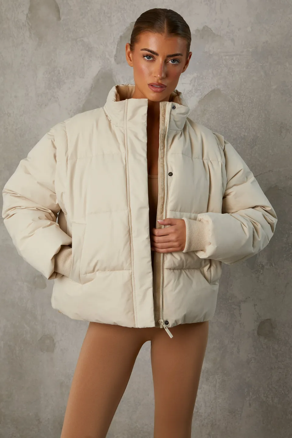 Oh Polly Essential doudoune cropped sand manches amovibles