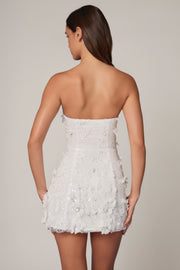 Oh Polly Embellished Edita robe mini blanche sequins fleurs