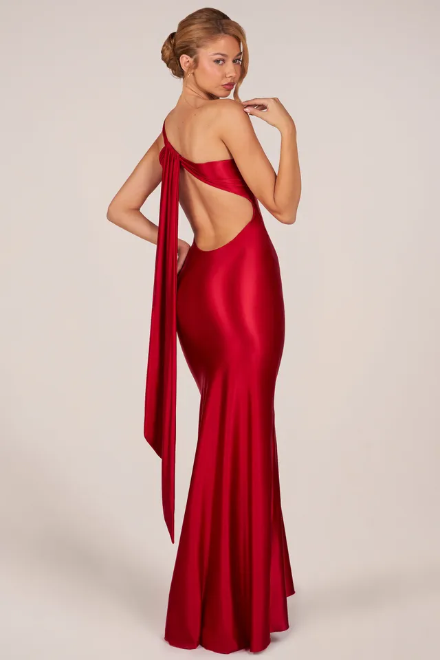Oh Polly Adelina robe longue satin cerise dos nu