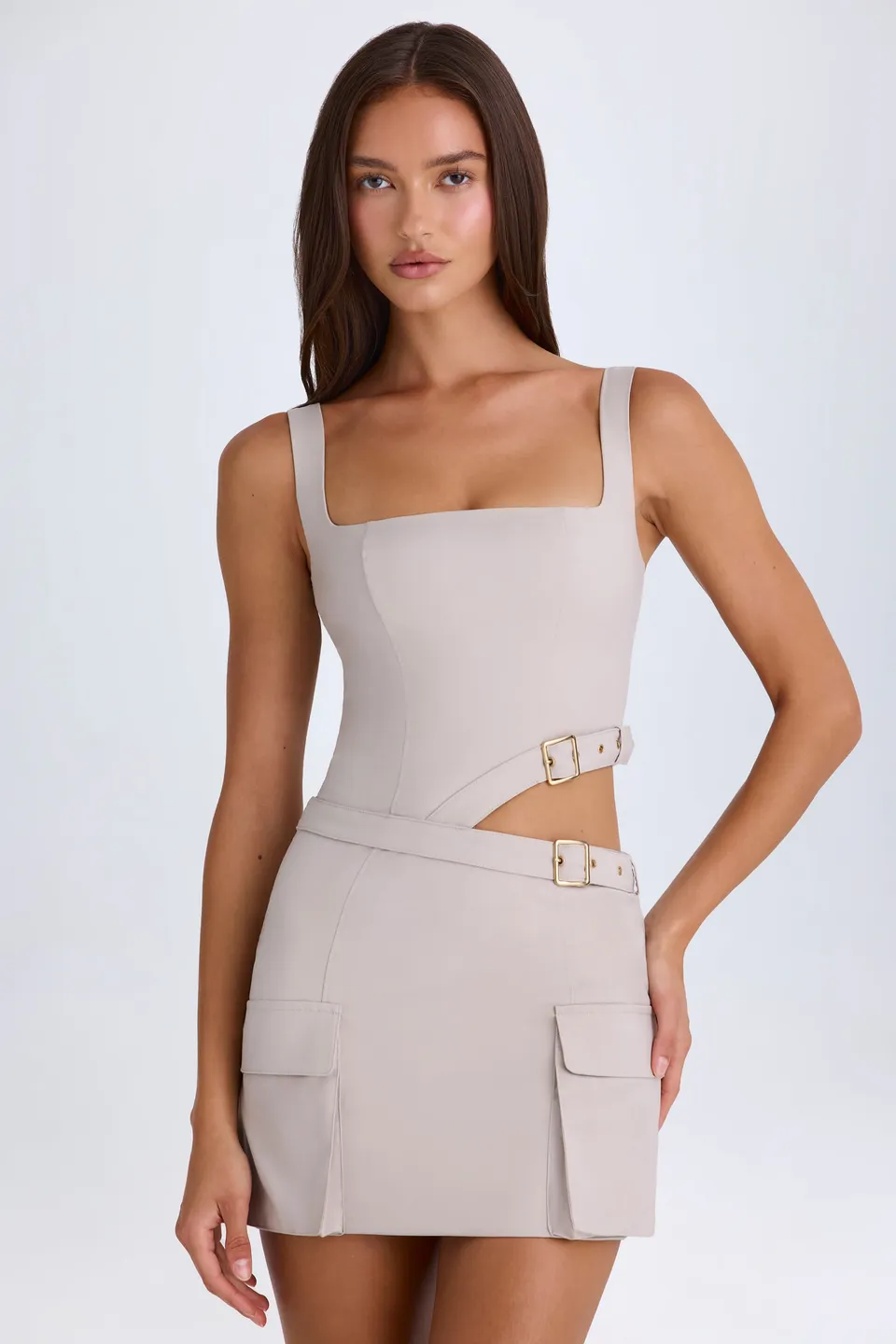 Oh Polly Acadia mini robe taupe ceinture découpée