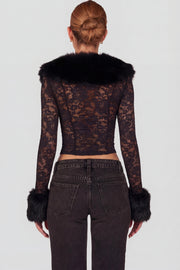 Oh Polly Noemy Sheer Lace Cardigan dentelle noir col fourrure court
