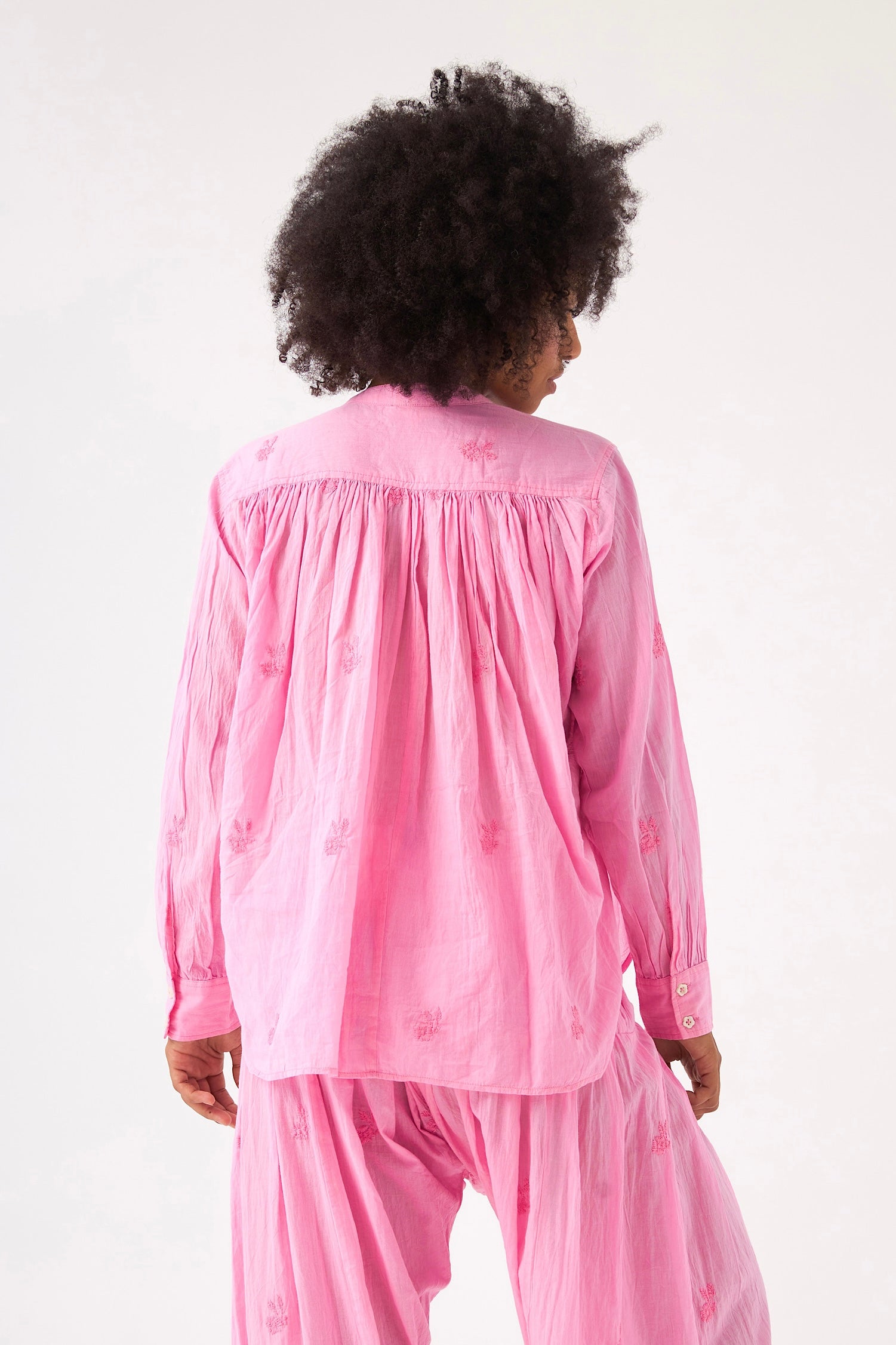 Chicosoleil Scheherazade chemise rose coton brodée