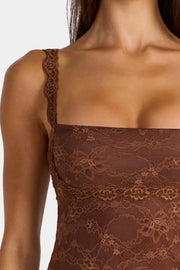 Oh Polly Annisa robe mini dentelle marron cocoa stretch