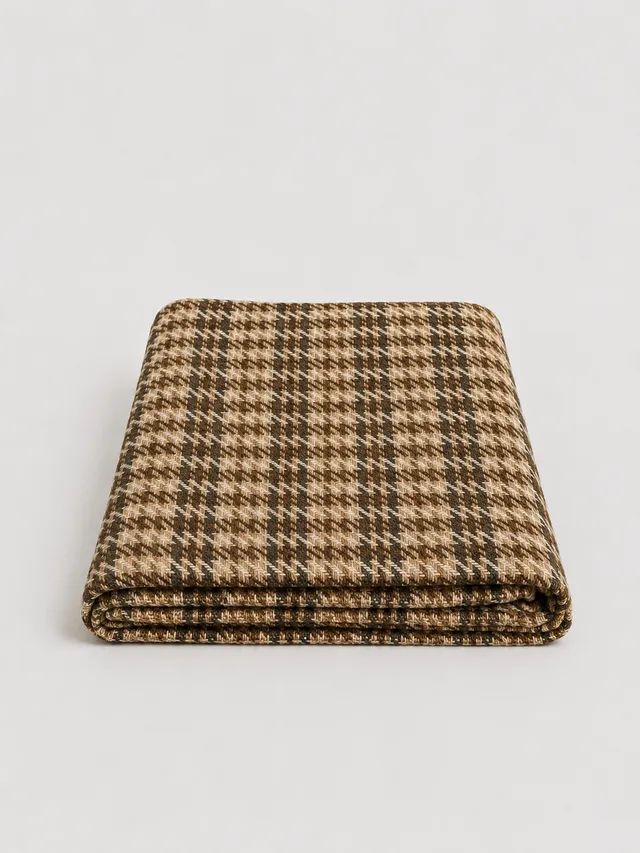 The Ethiquette Bed runner in Villeroy chemin de lit tweed