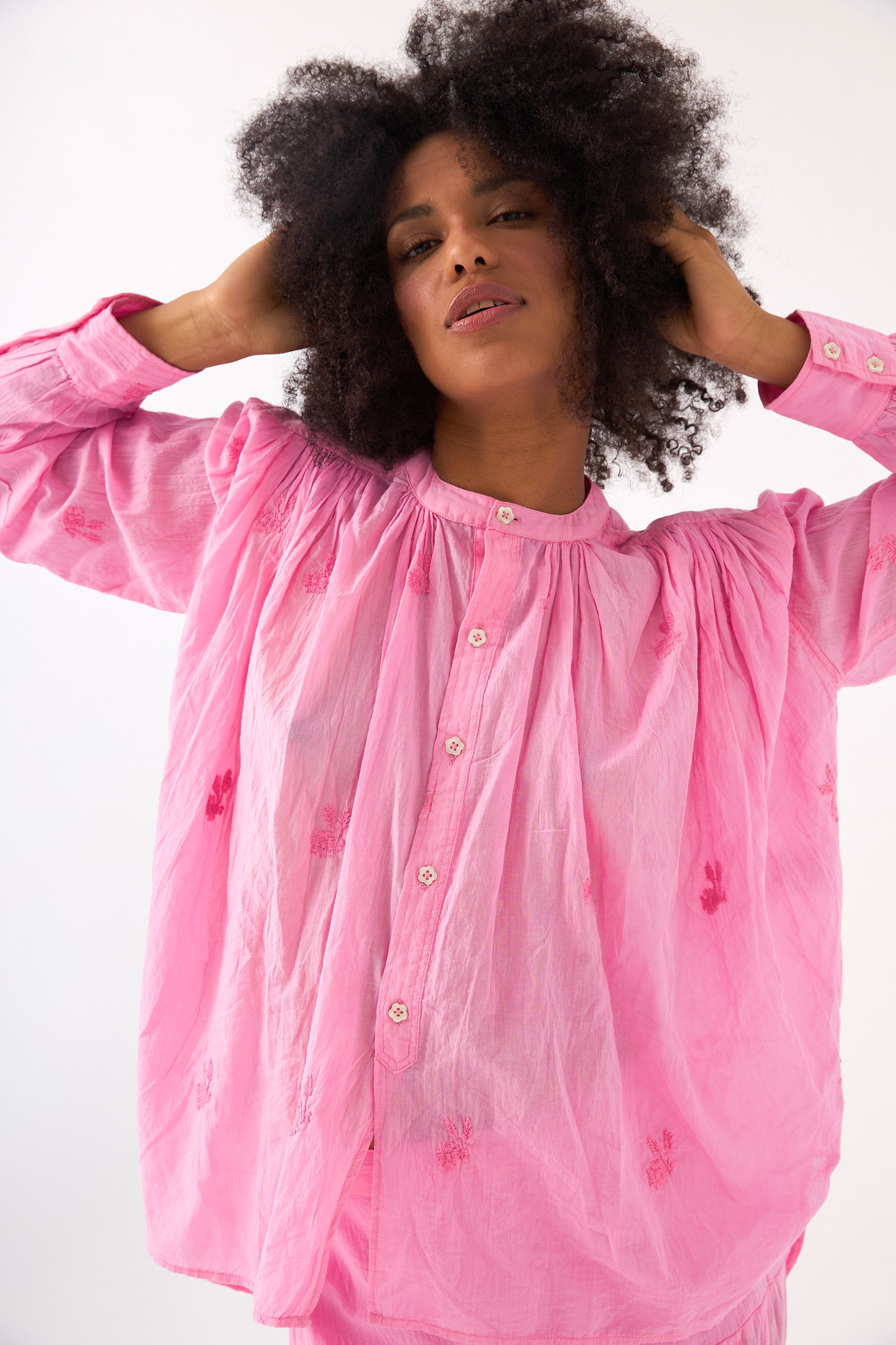 Chicosoleil Scheherazade chemise rose coton brodée