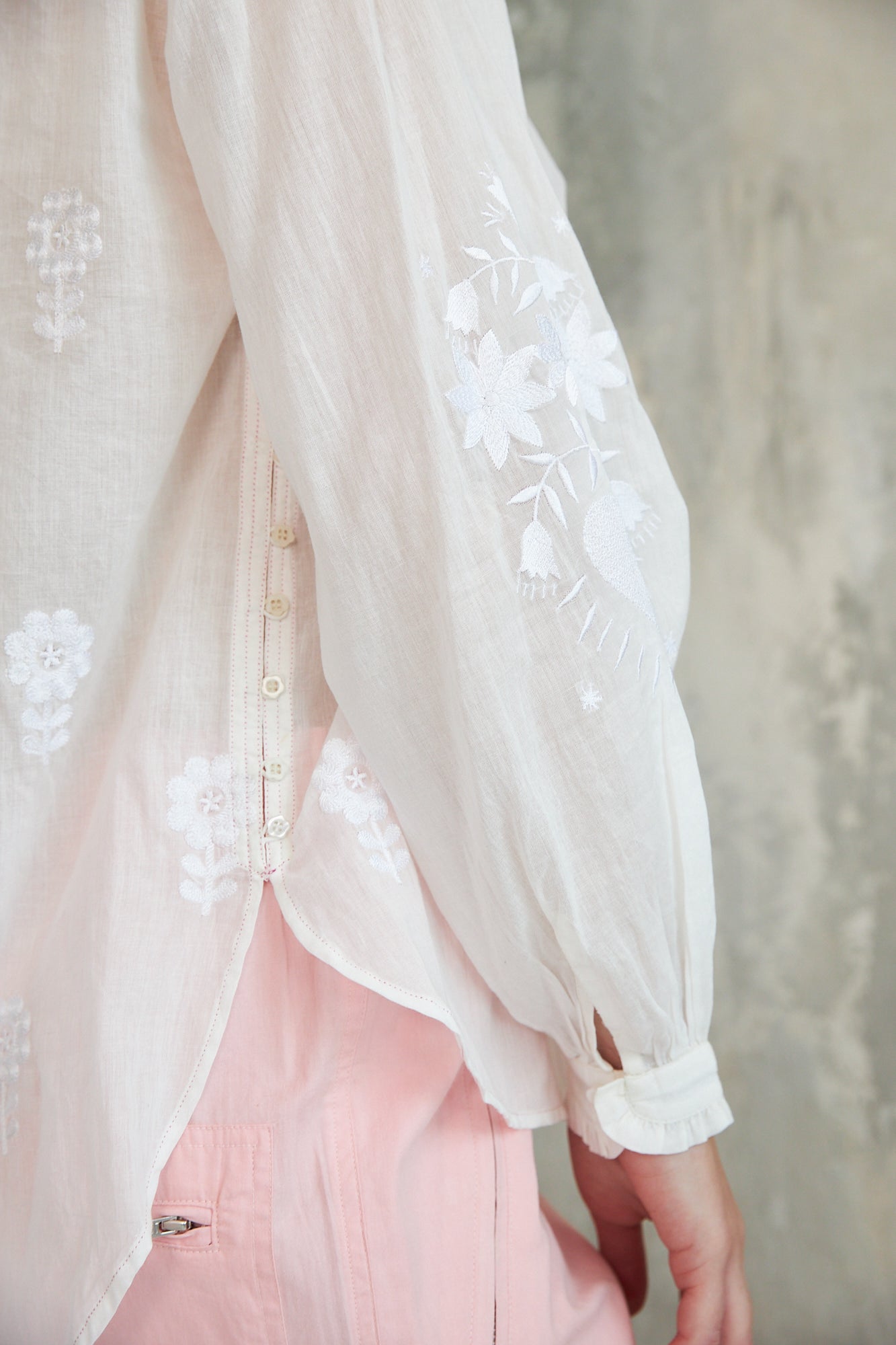 Chicosoleil Karla top blanc broderie florale