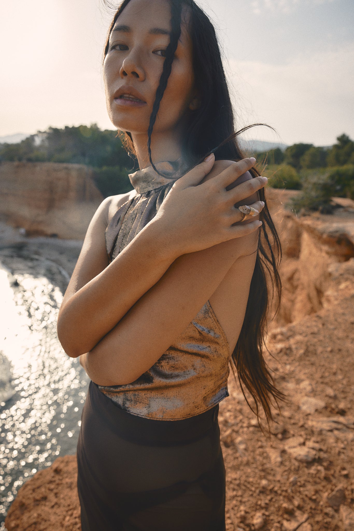 The Ethiquette Solar Zahara top satin lurex brillant