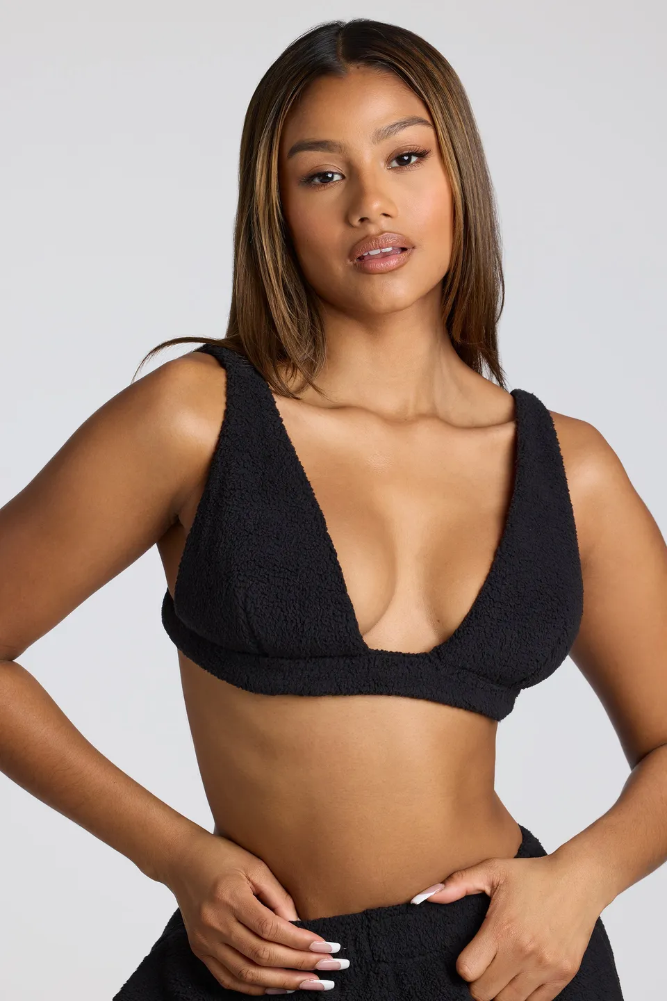 Oh Polly bralette col V polaire noire bretelles réglables