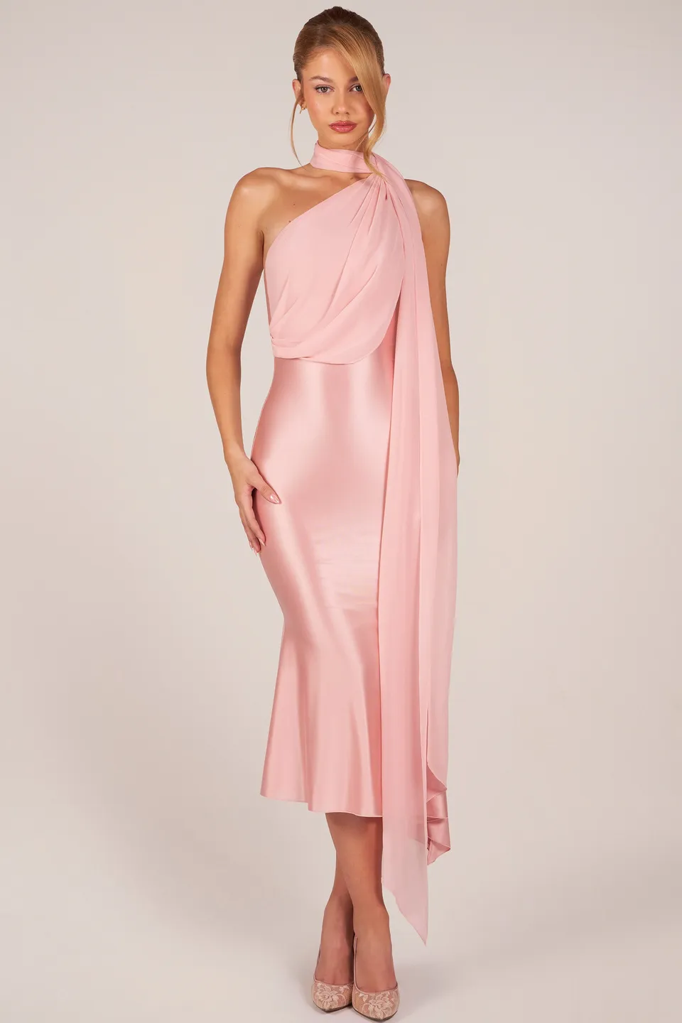 Oh Polly Giada 15923 robe midaxi satin blush foulard