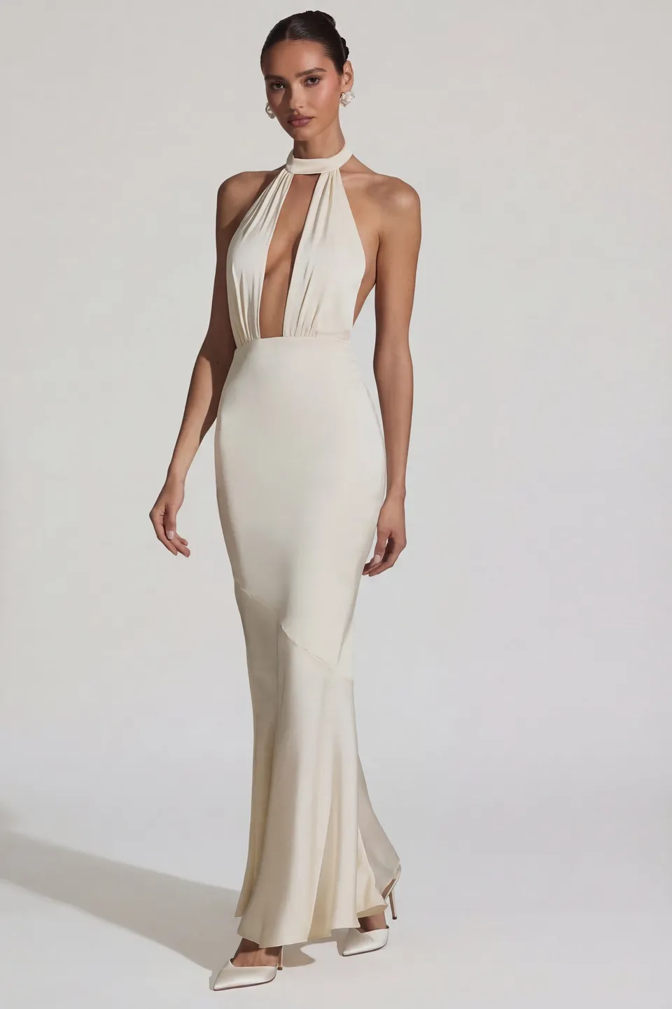 Oh Polly Desiree robe longue ivoire dos nu satin
