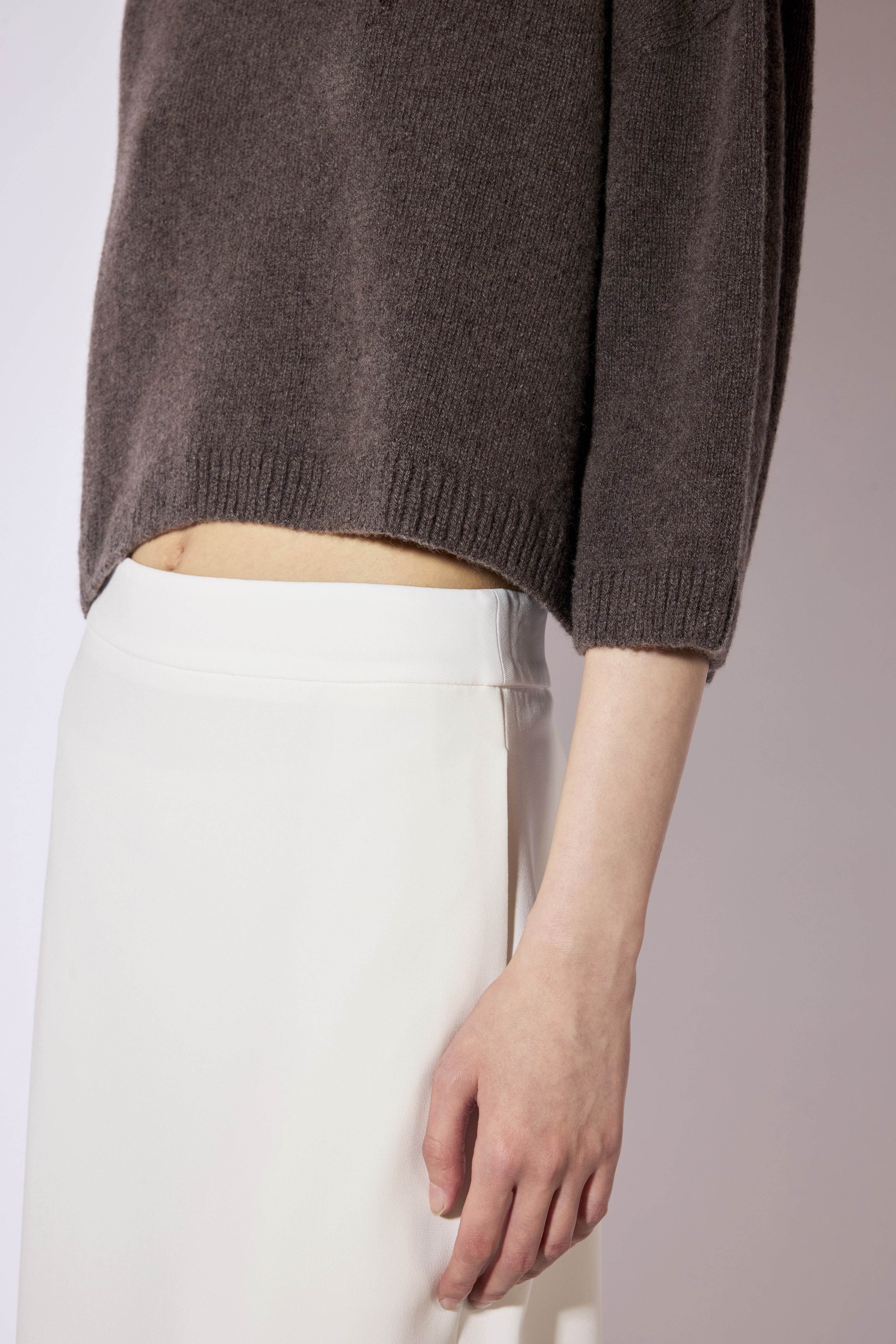 Liviana Conti Mabel pull crop cachemire-soie brown casha