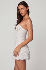Oh Polly Embellished Edita robe mini blanche sequins fleurs