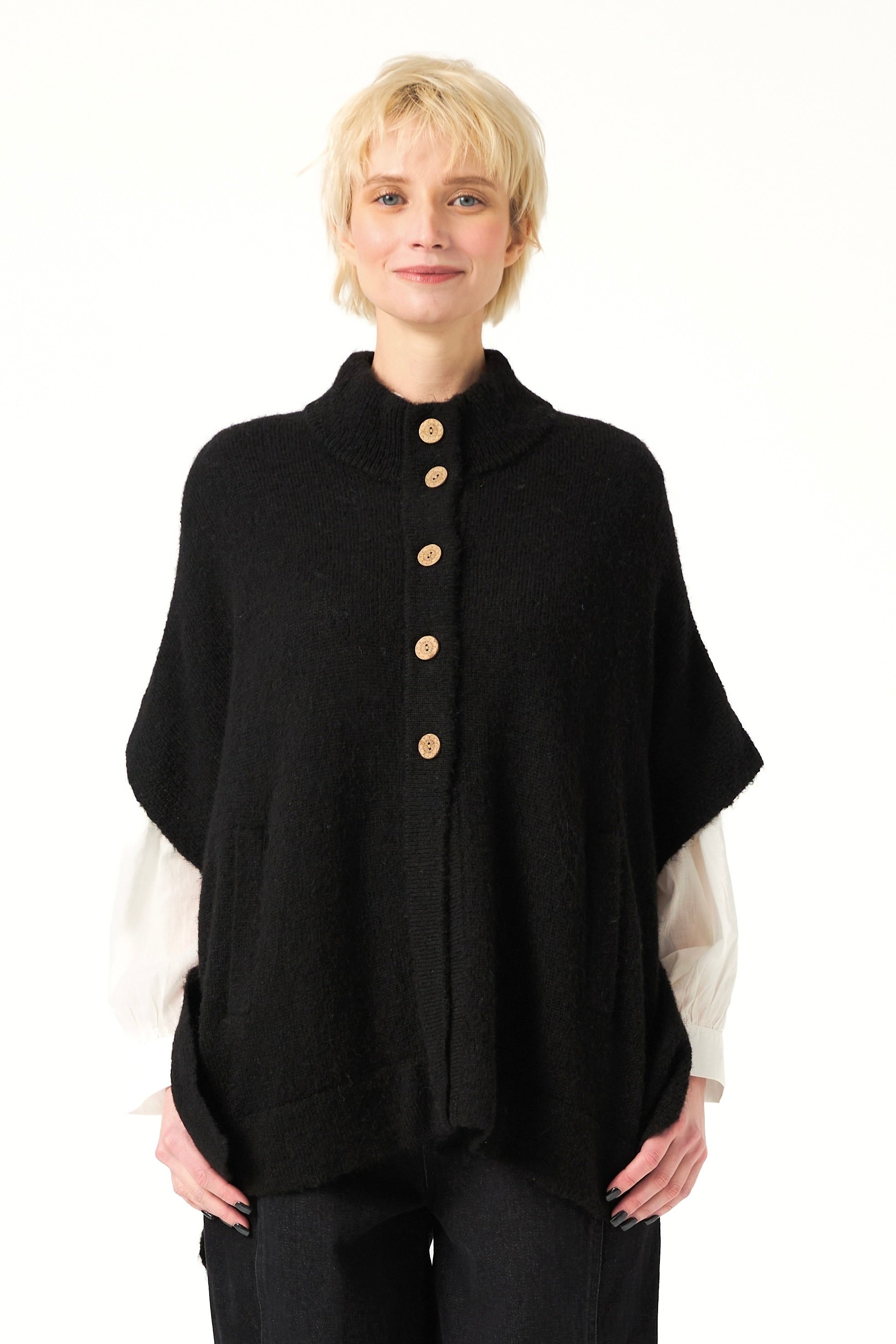 Chicosoleil Achill poncho cardigan maille noire laine S/M-M/L