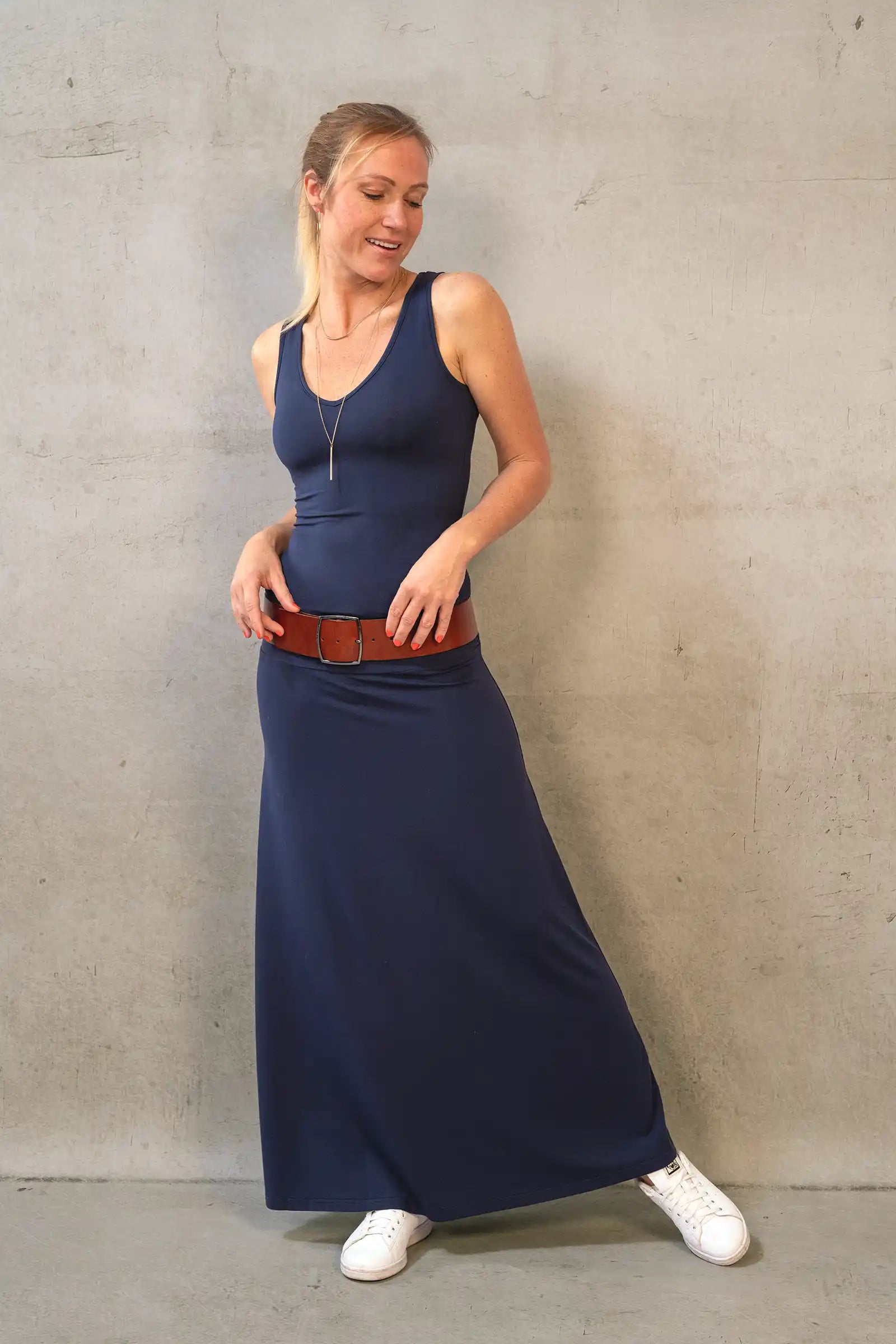 Thelma & Rose Lyane robe longue col V noire 36