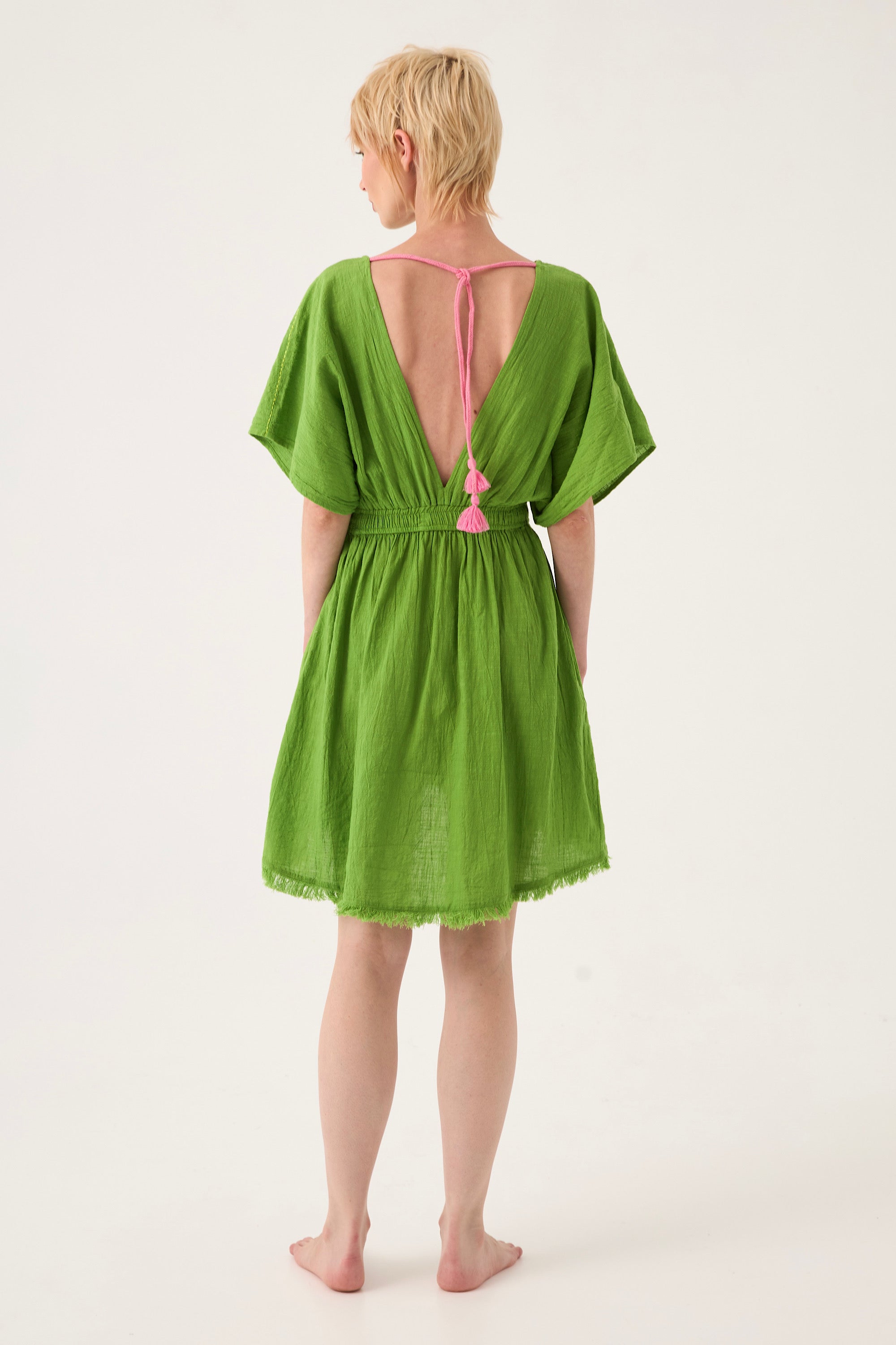 Chicosoleil Ophelia robe courte vert péridot dos nu coton