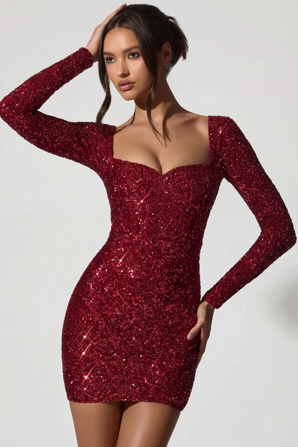 Oh Polly Sephina Robe mini sequins manches longues rouge