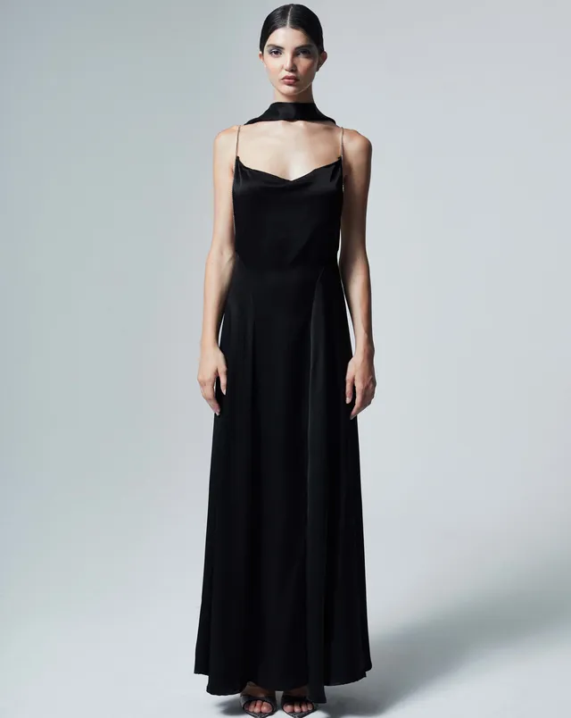 The Ethiquette Robes robe longue Jenna satin soie noir cristaux